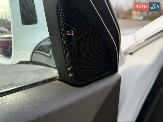 Білий Ауді Ку 5, об'ємом двигуна 2 л та пробігом 201 тис. км за 15999 $, фото 12 на Automoto.ua