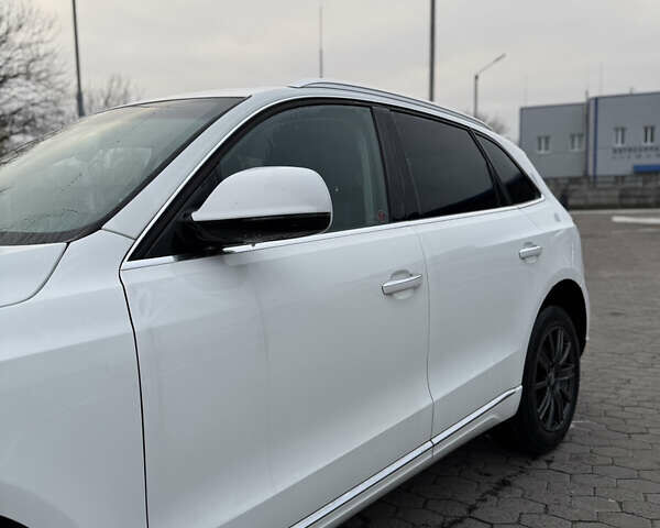 Белый Ауди Ку 5, объемом двигателя 3 л и пробегом 244 тыс. км за 18900 $, фото 6 на Automoto.ua