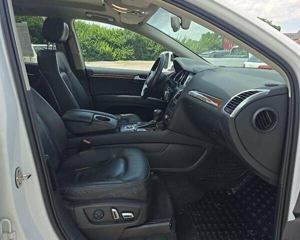 Білий Ауді Ку 5, об'ємом двигуна 3 л та пробігом 154 тис. км за 12500 $, фото 6 на Automoto.ua