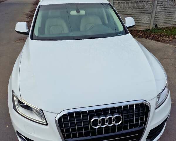 Білий Ауді Ку 5, об'ємом двигуна 2 л та пробігом 190 тис. км за 15555 $, фото 2 на Automoto.ua