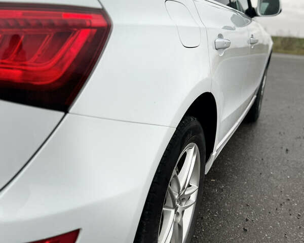 Белый Ауди Ку 5, объемом двигателя 1.98 л и пробегом 160 тыс. км за 18000 $, фото 4 на Automoto.ua