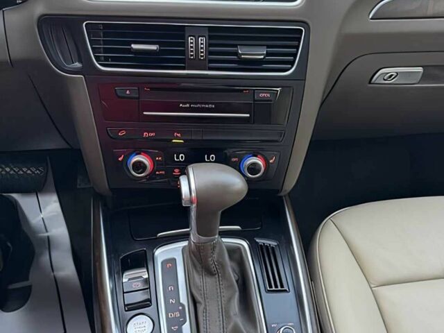 Білий Ауді Ку 5, об'ємом двигуна 2 л та пробігом 71 тис. км за 11100 $, фото 10 на Automoto.ua