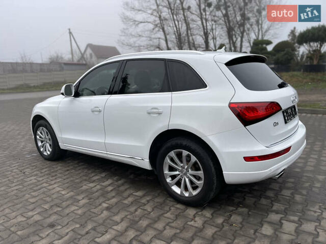 Білий Ауді Ку 5, об'ємом двигуна 2 л та пробігом 253 тис. км за 13500 $, фото 10 на Automoto.ua
