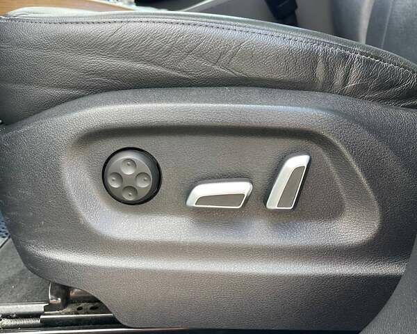 Ауді Ку 5 2015 у Львові на Automoto.ua Білий Ауді Ку 5, об'ємом двигуна 2.97 л та пробігом 162 тис. км за 22000 $, фото 12 на Automoto.ua