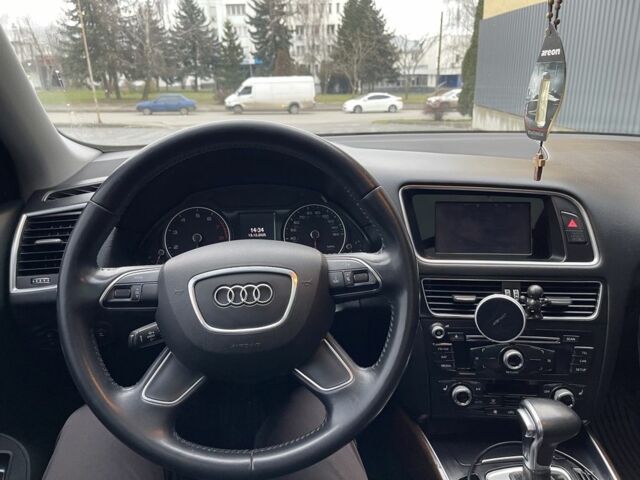 Білий Ауді Ку 5, об'ємом двигуна 2 л та пробігом 153 тис. км за 15999 $, фото 12 на Automoto.ua