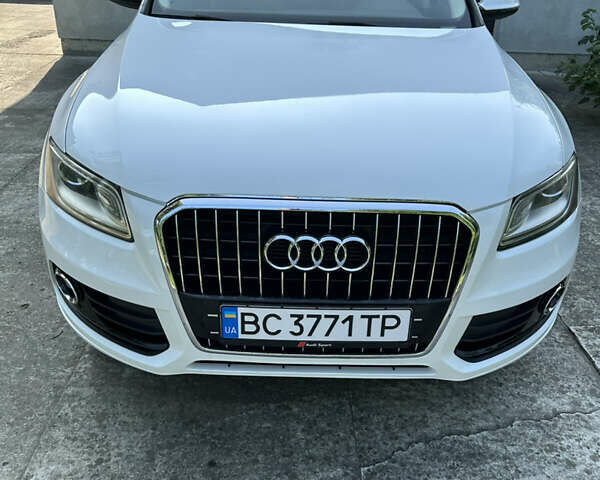 Белый Ауди Ку 5, объемом двигателя 1.98 л и пробегом 155 тыс. км за 15800 $, фото 1 на Automoto.ua