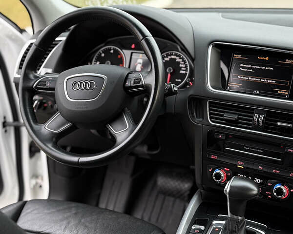 Белый Ауди Ку 5, объемом двигателя 3 л и пробегом 244 тыс. км за 18900 $, фото 22 на Automoto.ua