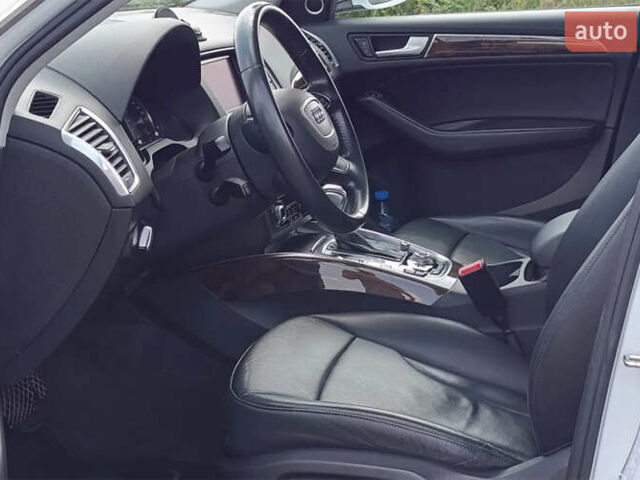 Белый Ауди Ку 5, объемом двигателя 2 л и пробегом 75 тыс. км за 14000 $, фото 4 на Automoto.ua