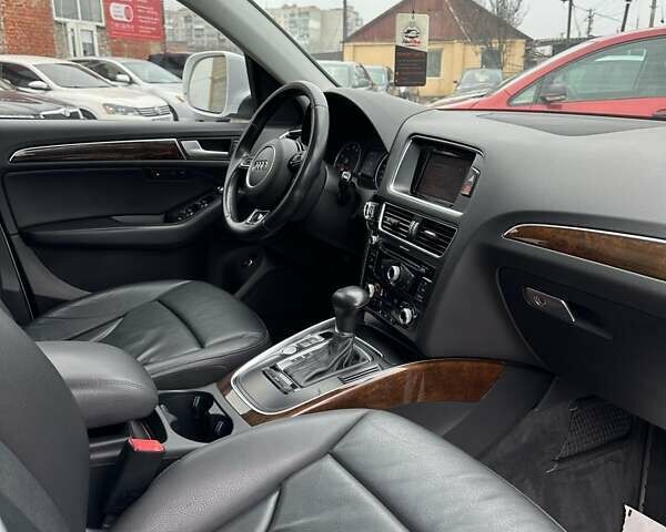 Белый Ауди Ку 5, объемом двигателя 2 л и пробегом 142 тыс. км за 14900 $, фото 7 на Automoto.ua