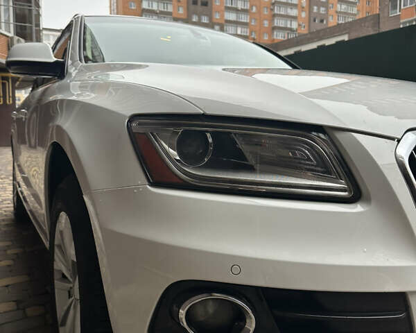 Белый Ауди Ку 5, объемом двигателя 2 л и пробегом 155 тыс. км за 24500 $, фото 2 на Automoto.ua