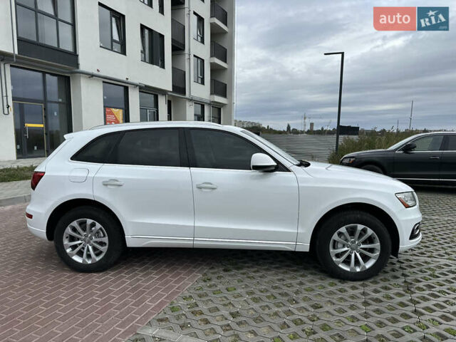 Белый Ауди Ку 5, объемом двигателя 2 л и пробегом 156 тыс. км за 15599 $, фото 3 на Automoto.ua