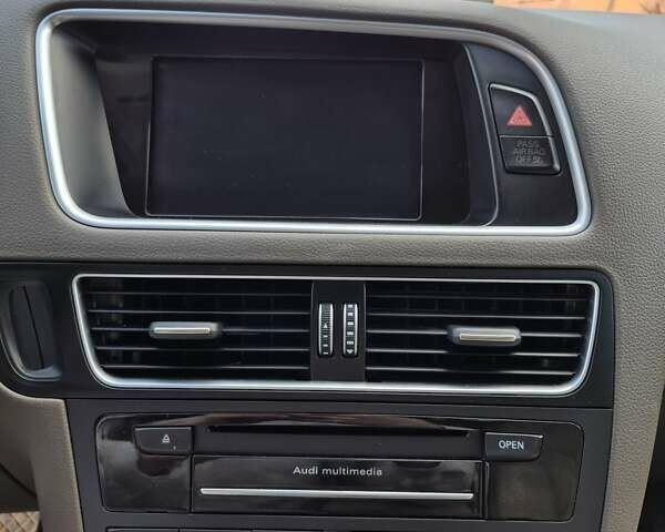 Белый Ауди Ку 5, объемом двигателя 1.98 л и пробегом 152 тыс. км за 17700 $, фото 50 на Automoto.ua