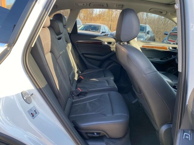 Білий Ауді Ку 5, об'ємом двигуна 2 л та пробігом 200 тис. км за 14300 $, фото 22 на Automoto.ua