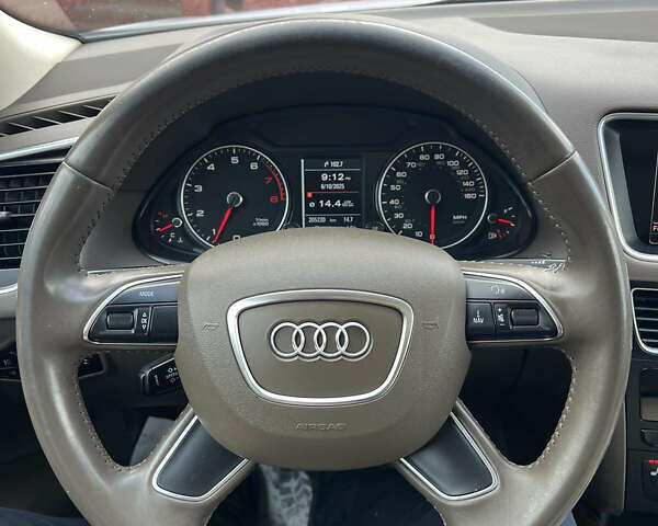 Білий Ауді Ку 5, об'ємом двигуна 2 л та пробігом 205 тис. км за 13450 $, фото 24 на Automoto.ua