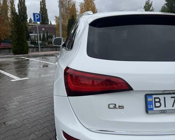 Белый Ауди Ку 5, объемом двигателя 1.98 л и пробегом 209 тыс. км за 15700 $, фото 6 на Automoto.ua