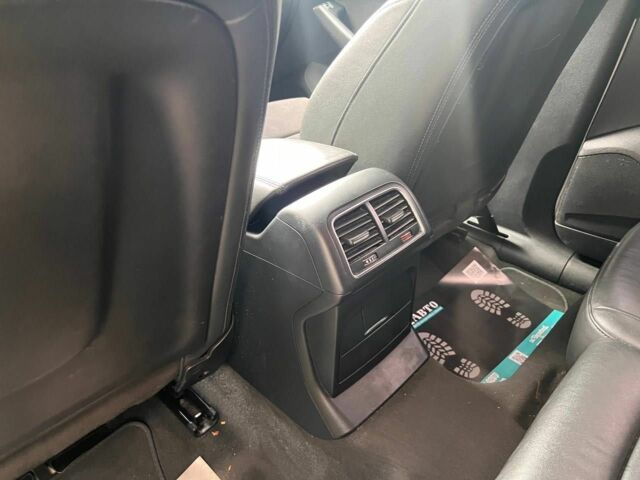 Білий Ауді Ку 5, об'ємом двигуна 2 л та пробігом 223 тис. км за 18900 $, фото 20 на Automoto.ua