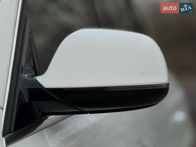 Білий Ауді Ку 5, об'ємом двигуна 1.98 л та пробігом 167 тис. км за 17000 $, фото 6 на Automoto.ua