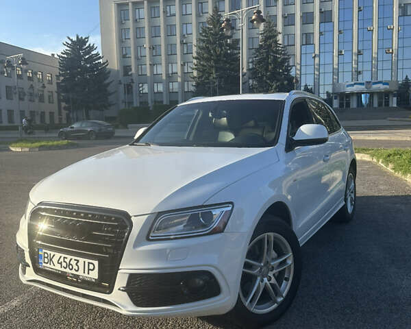 Белый Ауди Ку 5, объемом двигателя 1.98 л и пробегом 173 тыс. км за 17900 $, фото 1 на Automoto.ua