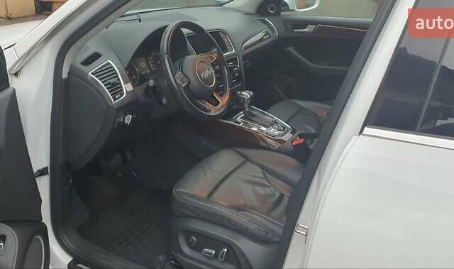 Белый Ауди Ку 5, объемом двигателя 3 л и пробегом 133 тыс. км за 21500 $, фото 19 на Automoto.ua