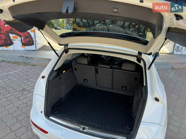 Белый Ауди Ку 5, объемом двигателя 1.98 л и пробегом 229 тыс. км за 16000 $, фото 27 на Automoto.ua