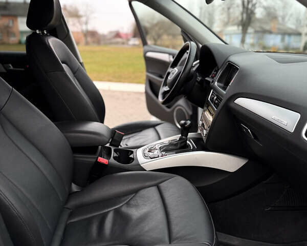 Белый Ауди Ку 5, объемом двигателя 3 л и пробегом 244 тыс. км за 18900 $, фото 24 на Automoto.ua