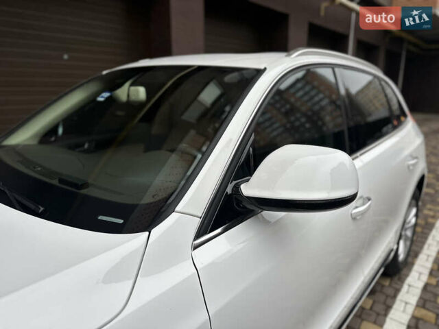 Белый Ауди Ку 5, объемом двигателя 2 л и пробегом 155 тыс. км за 24500 $, фото 12 на Automoto.ua