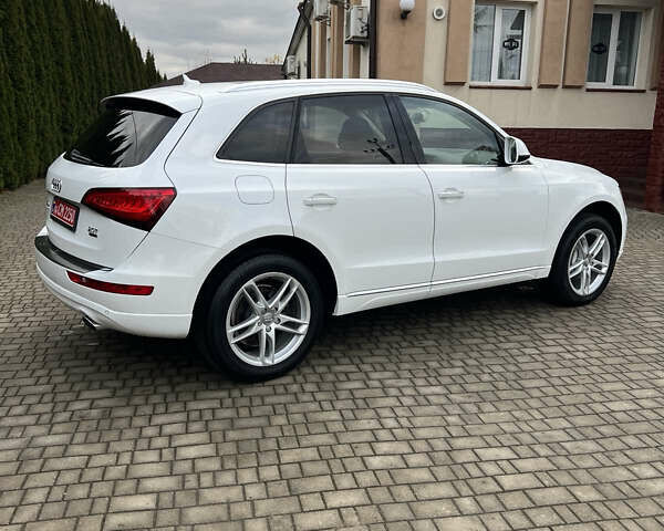 Білий Ауді Ку 5, об'ємом двигуна 2 л та пробігом 205 тис. км за 13450 $, фото 6 на Automoto.ua