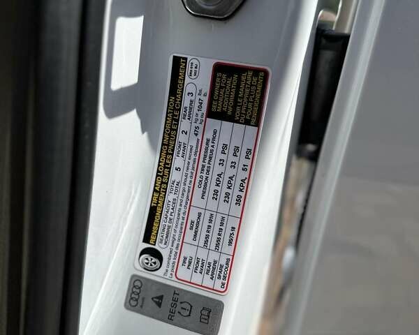 Білий Ауді Ку 5, об'ємом двигуна 1.98 л та пробігом 216 тис. км за 17500 $, фото 21 на Automoto.ua