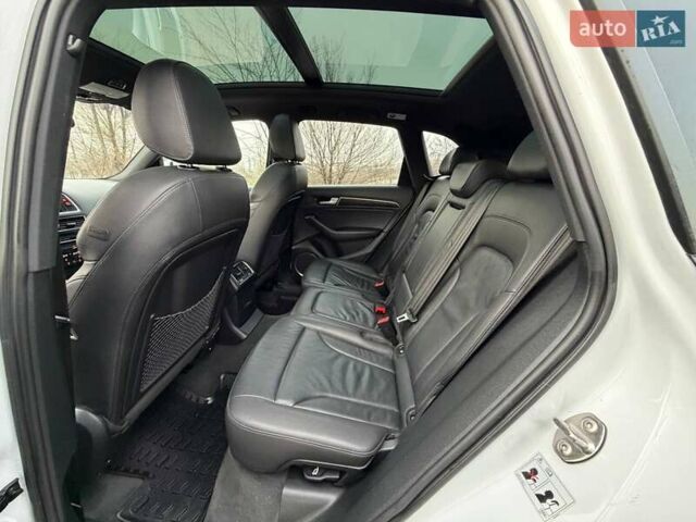 Білий Ауді Ку 5, об'ємом двигуна 1.98 л та пробігом 167 тис. км за 17000 $, фото 33 на Automoto.ua