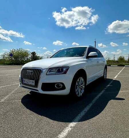 Белый Ауди Ку 5, объемом двигателя 1.98 л и пробегом 165 тыс. км за 15000 $, фото 2 на Automoto.ua