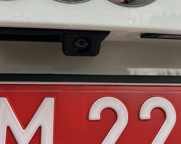 Білий Ауді Ку 5, об'ємом двигуна 2 л та пробігом 205 тис. км за 13450 $, фото 17 на Automoto.ua