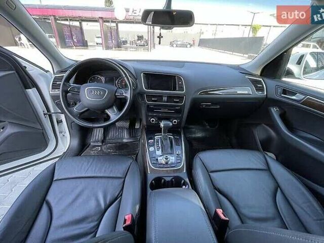 Белый Ауди Ку 5, объемом двигателя 1.98 л и пробегом 113 тыс. км за 17900 $, фото 13 на Automoto.ua