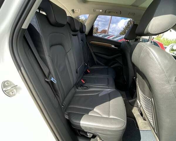 Білий Ауді Ку 5, об'ємом двигуна 2.97 л та пробігом 162 тис. км за 21500 $, фото 24 на Automoto.ua