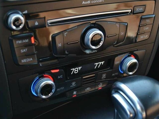 Білий Ауді Ку 5, об'ємом двигуна 2 л та пробігом 144 тис. км за 15000 $, фото 8 на Automoto.ua