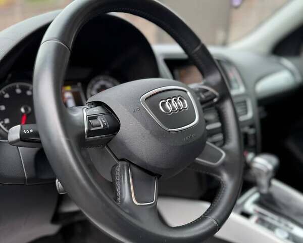 Белый Ауди Ку 5, объемом двигателя 2 л и пробегом 124 тыс. км за 16400 $, фото 11 на Automoto.ua