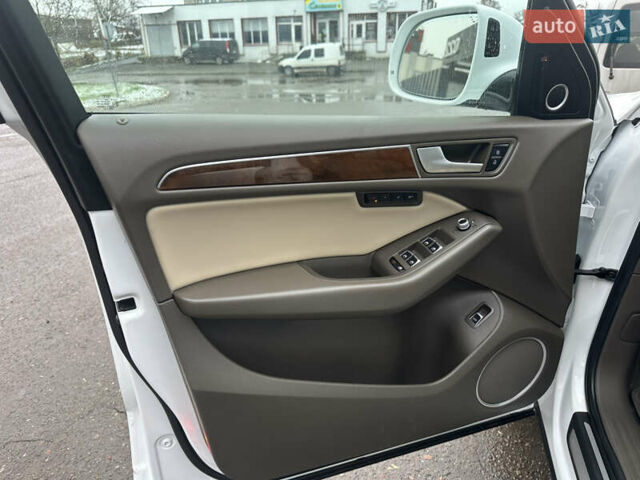 Білий Ауді Ку 5, об'ємом двигуна 2 л та пробігом 200 тис. км за 14990 $, фото 30 на Automoto.ua