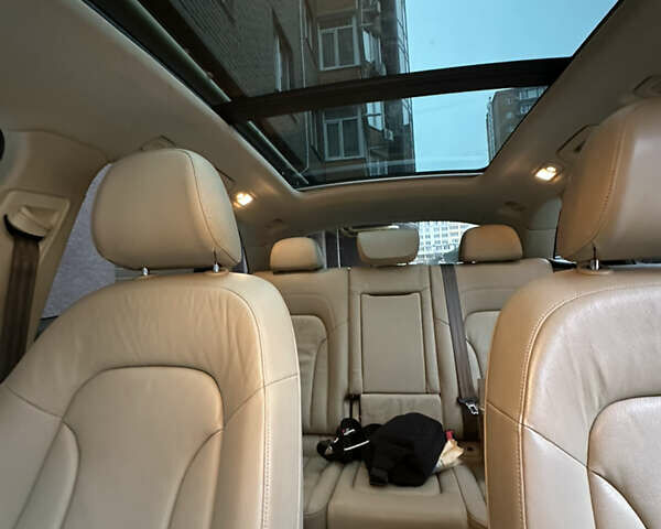 Белый Ауди Ку 5, объемом двигателя 2 л и пробегом 155 тыс. км за 24500 $, фото 38 на Automoto.ua