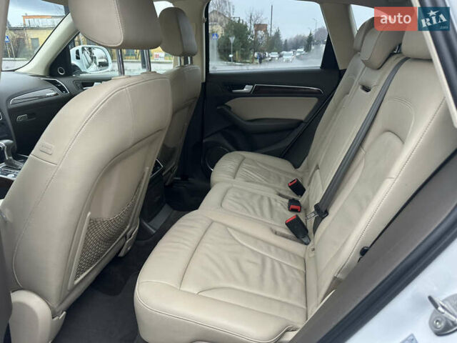 Білий Ауді Ку 5, об'ємом двигуна 2 л та пробігом 200 тис. км за 14990 $, фото 50 на Automoto.ua