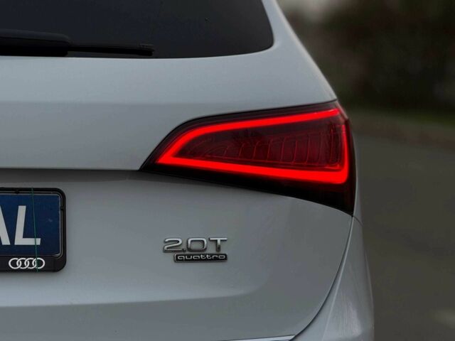 Білий Ауді Ку 5, об'ємом двигуна 2 л та пробігом 167 тис. км за 17000 $, фото 8 на Automoto.ua