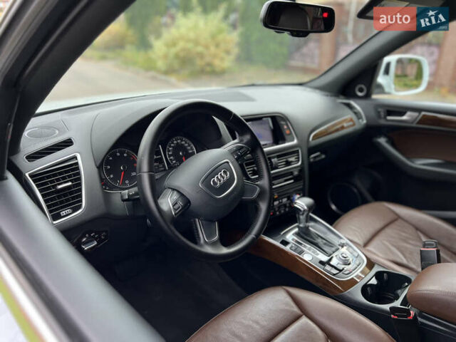 Ауди Ку 5 2015 в Ровно на Automoto.ua Белый Ауди Ку 5, объемом двигателя 2 л и пробегом 167 тыс. км за 14700 $, фото 45 на Automoto.ua