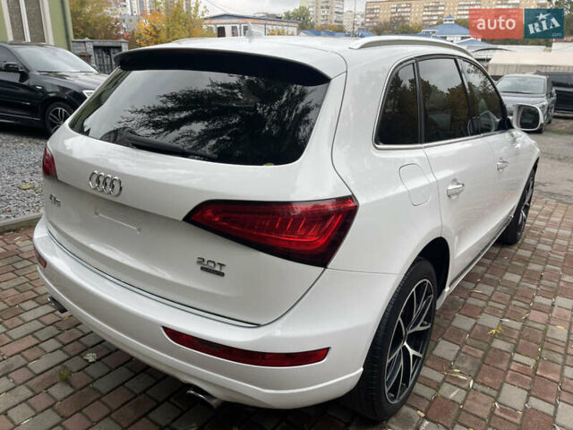 Ауді Ку 5 2015 у Рівному на Automoto.ua Білий Ауді Ку 5, об'ємом двигуна 2 л та пробігом 250 тис. км за 14700 $, фото 1 на Automoto.ua