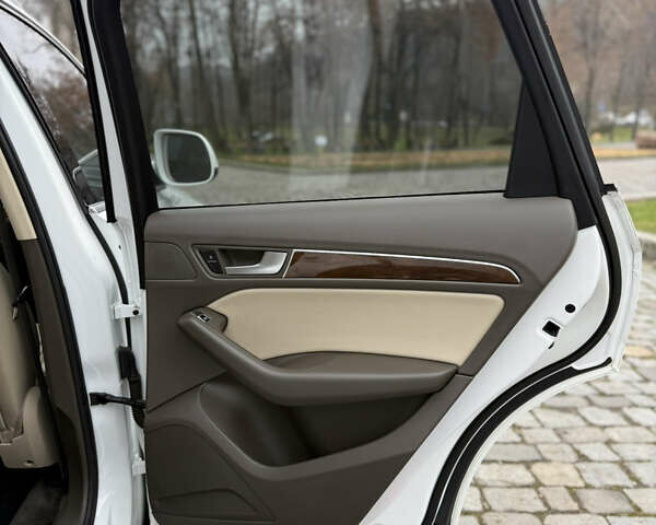 Белый Ауди Ку 5, объемом двигателя 1.98 л и пробегом 229 тыс. км за 15000 $, фото 49 на Automoto.ua