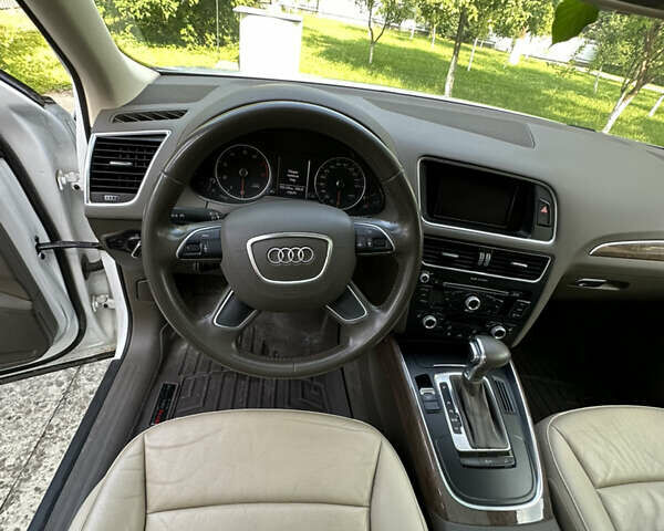 Белый Ауди Ку 5, объемом двигателя 1.98 л и пробегом 155 тыс. км за 15800 $, фото 17 на Automoto.ua