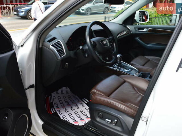Белый Ауди Ку 5, объемом двигателя 2 л и пробегом 98 тыс. км за 15900 $, фото 11 на Automoto.ua