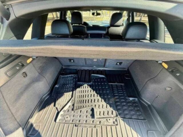 Білий Ауді Ку 5, об'ємом двигуна 2 л та пробігом 110 тис. км за 8000 $, фото 11 на Automoto.ua