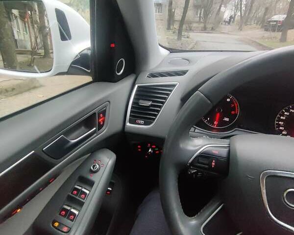 Білий Ауді Ку 5, об'ємом двигуна 1.98 л та пробігом 127 тис. км за 19750 $, фото 8 на Automoto.ua