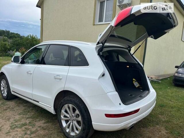 Білий Ауді Ку 5, об'ємом двигуна 1.98 л та пробігом 220 тис. км за 14700 $, фото 9 на Automoto.ua