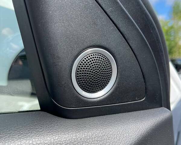 Белый Ауди Ку 5, объемом двигателя 2.97 л и пробегом 162 тыс. км за 20500 $, фото 6 на Automoto.ua