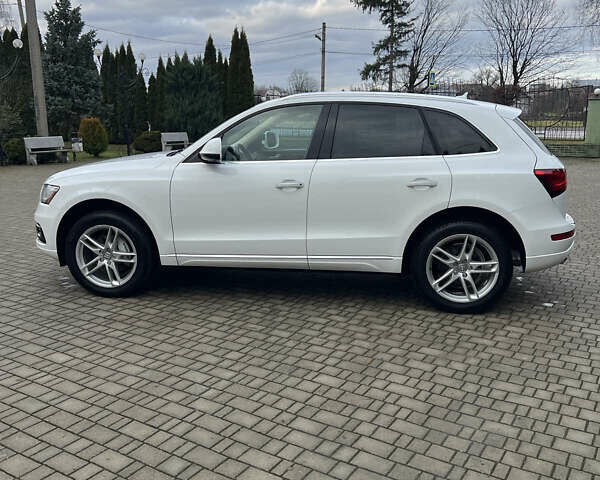 Білий Ауді Ку 5, об'ємом двигуна 2 л та пробігом 205 тис. км за 13450 $, фото 9 на Automoto.ua