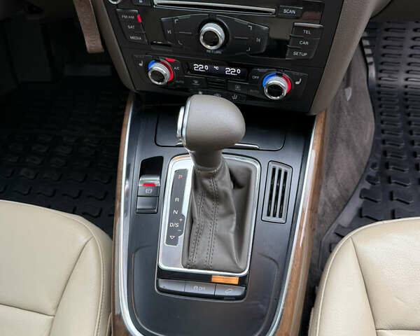 Белый Ауди Ку 5, объемом двигателя 1.98 л и пробегом 229 тыс. км за 15000 $, фото 59 на Automoto.ua